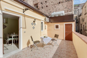 Гостиница  Catania Central Apartment with Terrace- Casa Mariella  Катания